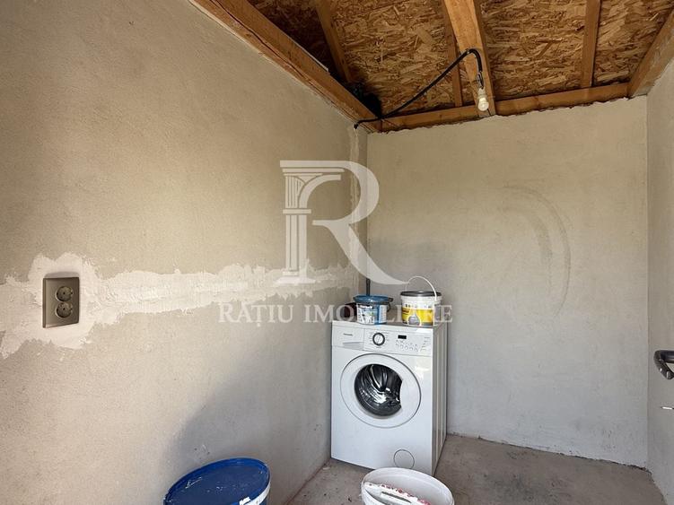 Casă individuală cu 4 camere cu Canalizare în Sântandrei