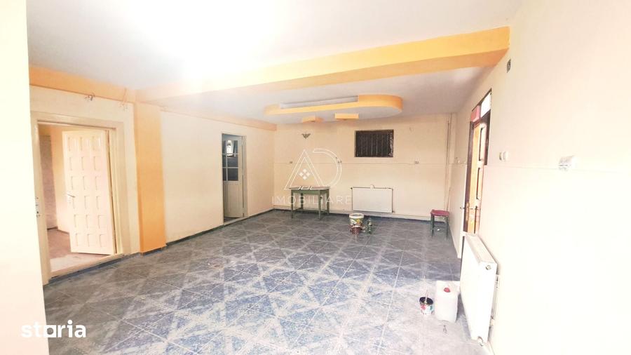 Casă cu 9 camere cu Teren 96 Mp în Central