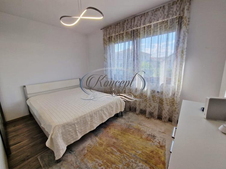 Duplex cu 5 camere cu Canalizare în Borhanci