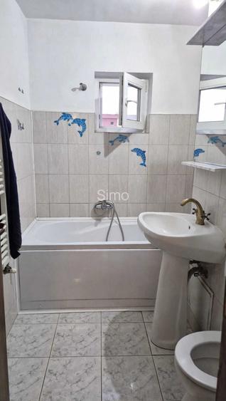 Vand Apartament 3 camere