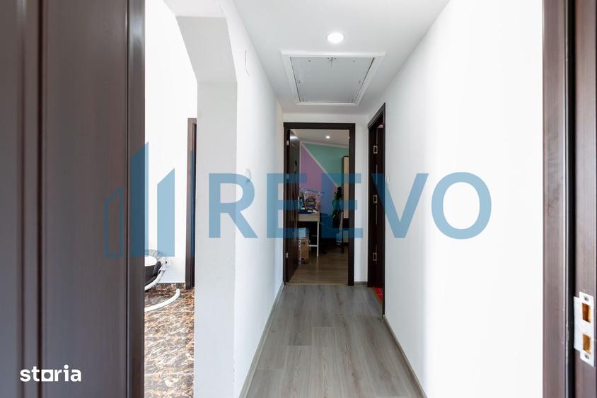 Casă cu 7 camere cu Teren 735 Mp în Letea Veche