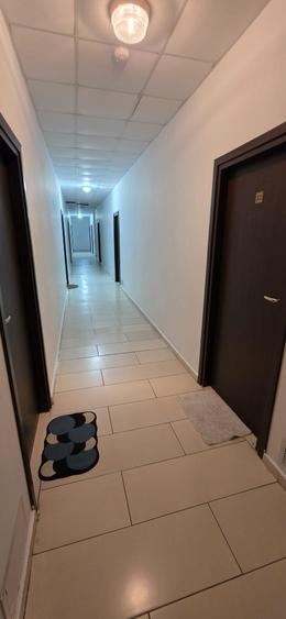 Birou, de 23 mp, în Far