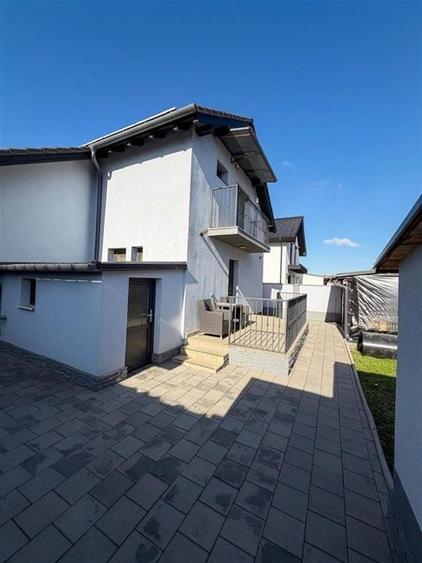 Casă cu 4 camere cu Teren 300 Mp în Rontău