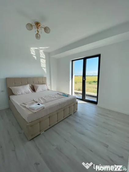 Casă cu 7 camere cu Teren 412 Mp în Central