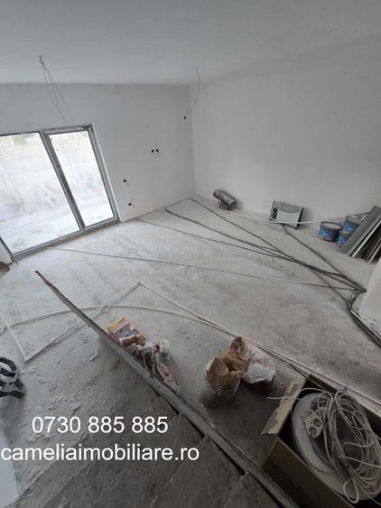 Duplex cu 4 camere cu Canalizare în Nord-Est