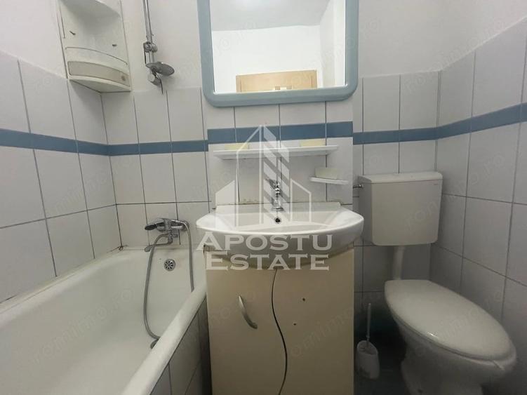 Apartament cu 2 camere semidecomandat în Șagului