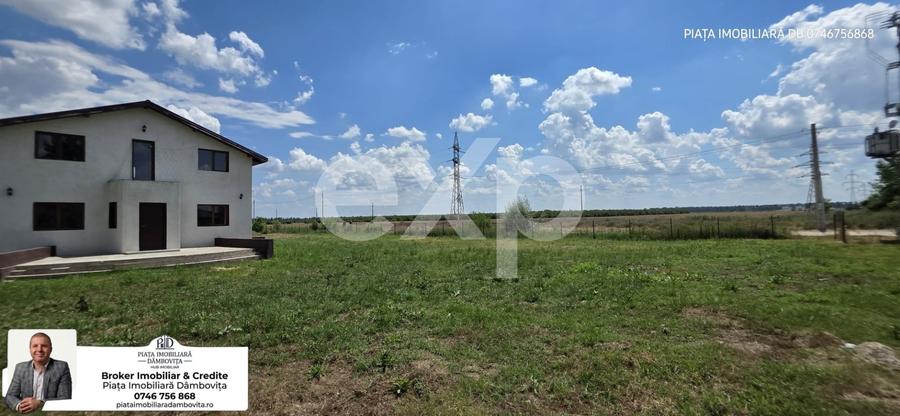 Casă individuală cu 7 camere cu Teren 2000 Mp în Colacu
