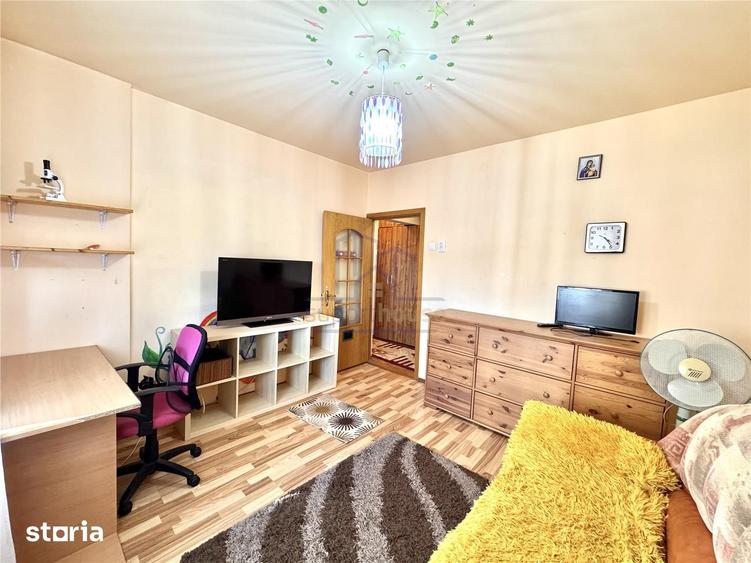 Apartament cu 3 camere decomandat în Cantacuzino