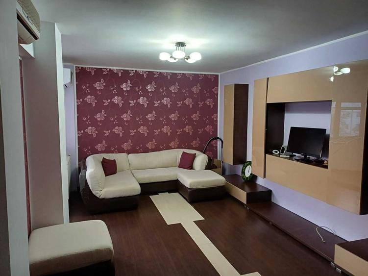 Apartament cu 2 camere decomandat în Energiei