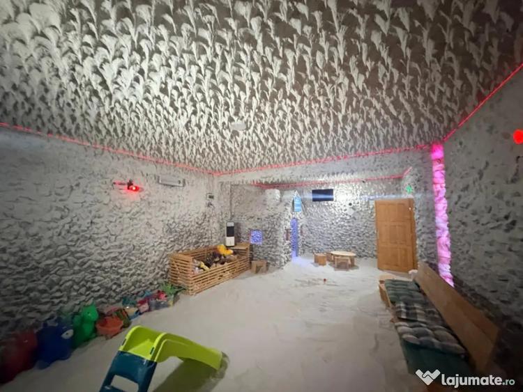Casă cu 5 camere cu Teren 1500 Mp în Braniște (Podari)