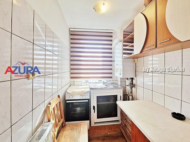 Apartament cu 2 camere semidecomandat, mobilat în Trivale