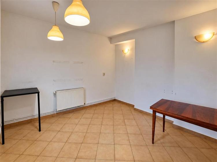 Apartament cu 2 camere decomandat în Semicentral