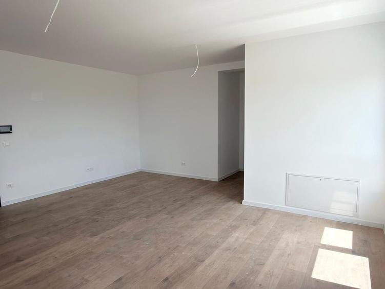 Apartament cu 2 camere decomandat în Torontalului