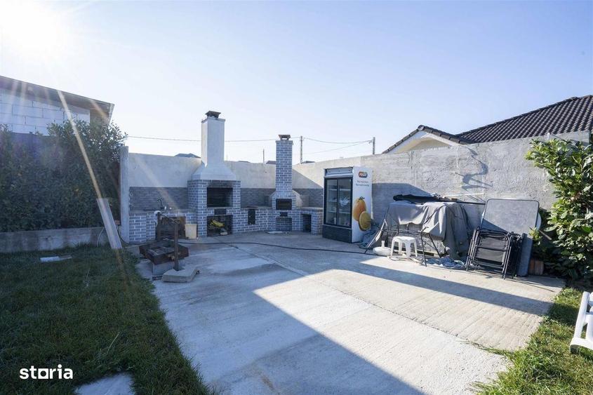 Casă cu 4 camere cu Teren 990 Mp în Oncea