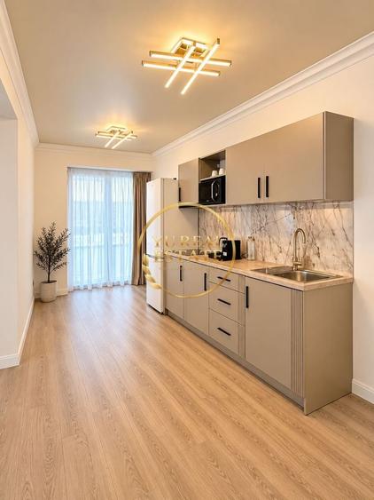 Apartament cu 3 camere semidecomandat în Central