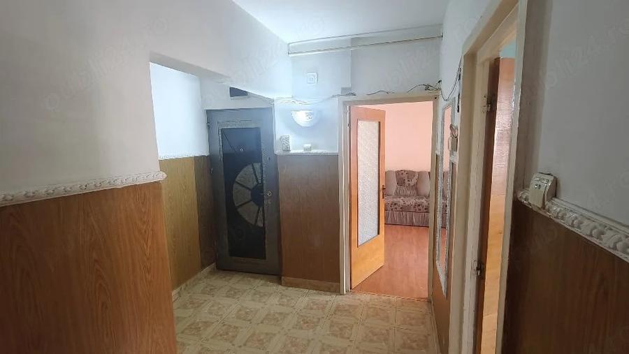 Apartament cu 2 camere decomandat în Răcădău