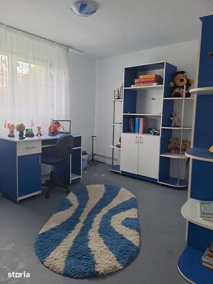 Casă cu 4 camere cu Teren 800 Mp în Stâlpeni