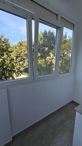Apartament cu 4 camere decomandat în Lacul Tei