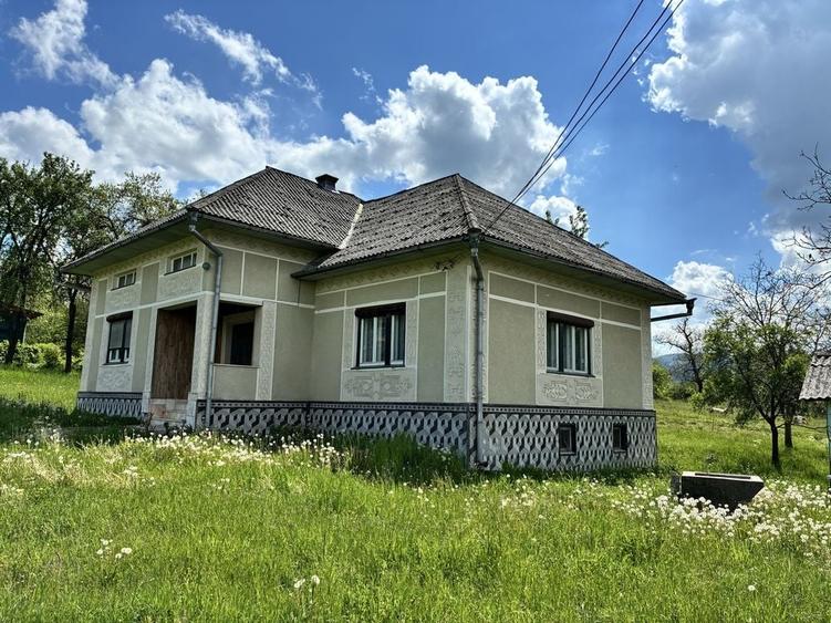 Casă cu 3 camere în Copalnic