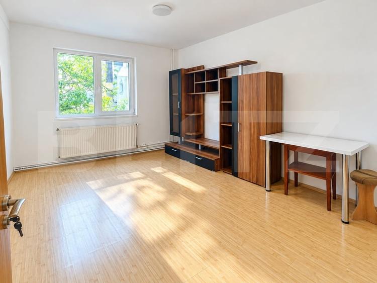 Apartament cu o camera, Etaj 1, Zona Blascovici - 1