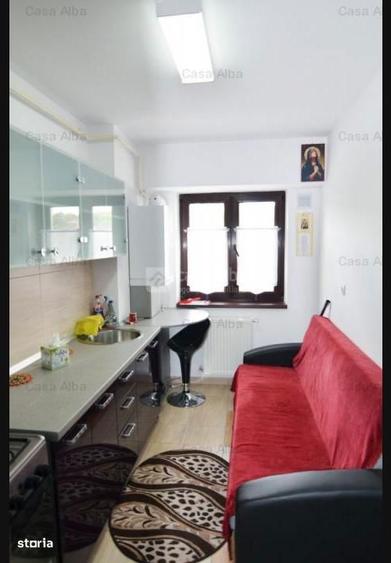 Garsonieră decomandată în Podul de Fier