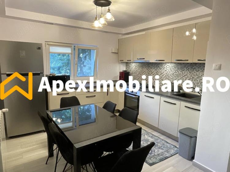 Apartament cu 3 camere decomandat în Sebastian