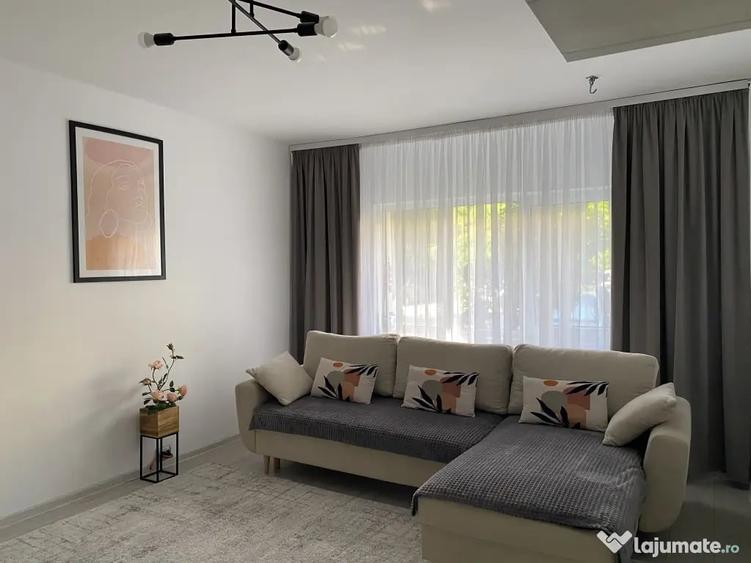Apartament cu 2 camere decomandat în Trivale