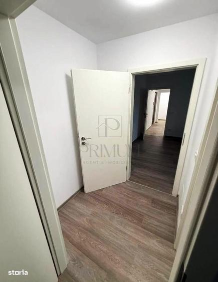 Apartament cu 3 camere semidecomandat în Dâmbovița