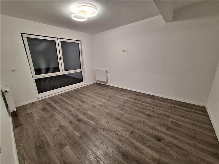 Duplex cu 4 camere cu Teren 520 Mp în 9 Mai