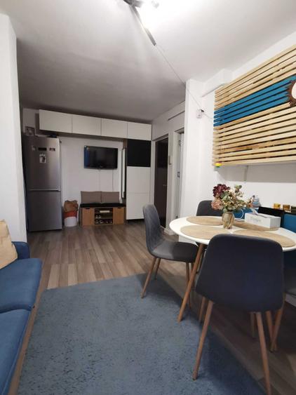 Apartament cu 2 camere decomandat în Exterior Vest