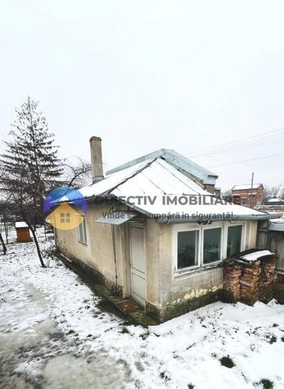 Casă cu 5 camere cu Teren 2189 Mp în Central