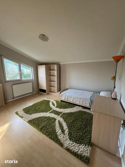 Casă cu 5 camere cu Teren 450 Mp în Central
