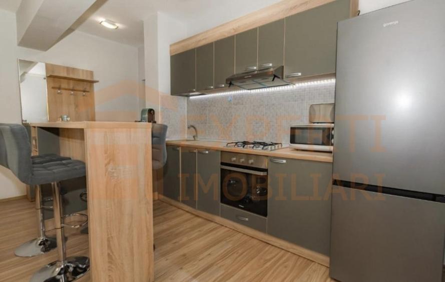 Apartament cu 2 camere decomandat, mobilat în Mamaia-Sat