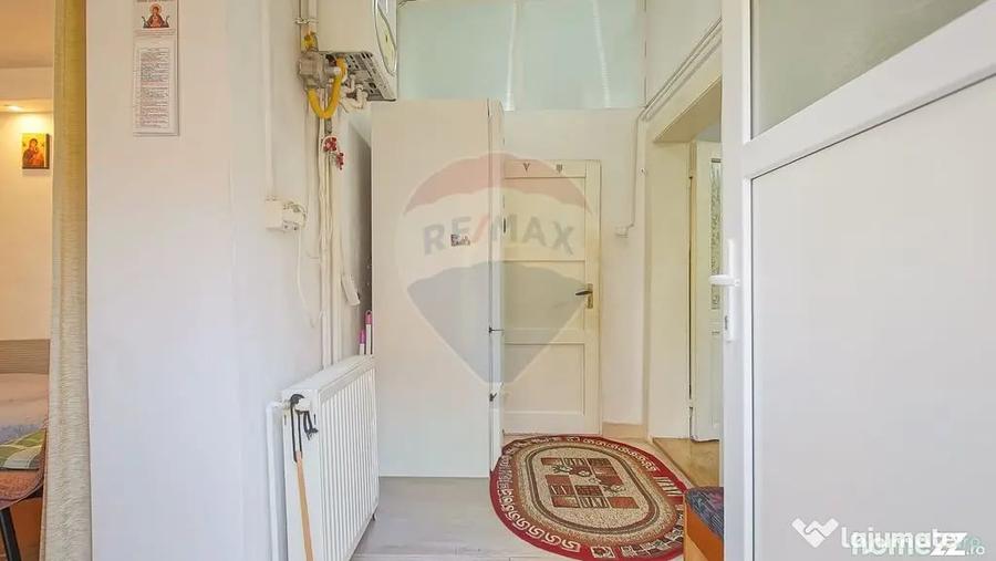 Casă cu 3 camere cu Teren 290 Mp în Central
