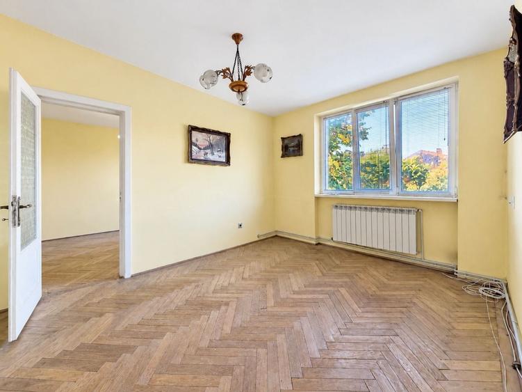 Apartament cu 2 camere semidecomandat în Centru Vechi