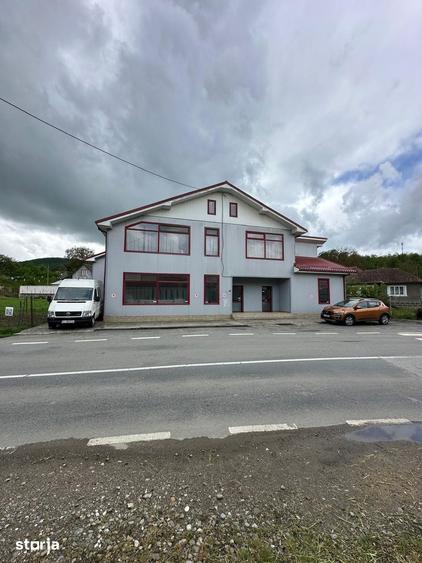Spațiu comercial, de 229 mp, în Vad