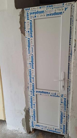 Apartament cu 2 camere decomandat în Industrială