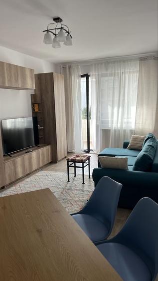 Apartament cu 2 camere decomandat în Jiului