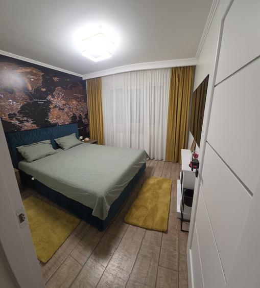 Apartament cu 4 camere decomandat în Decebal