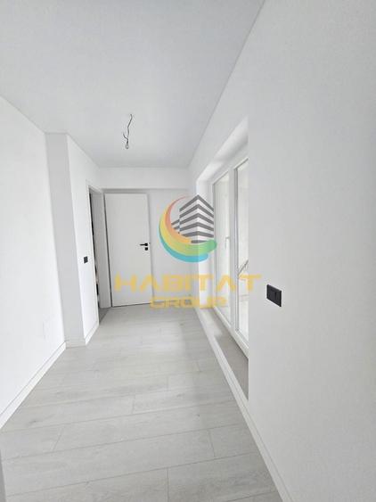 Apartament cu 4 camere decomandat în Olteniței