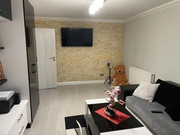 Apartament cu 3 camere decomandat în Mărăști