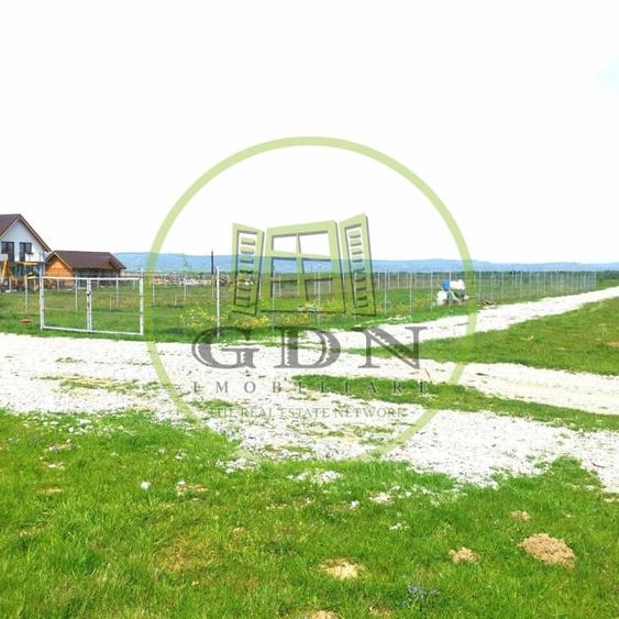 Teren agricol extravilan de 1000 mp, în Avrig