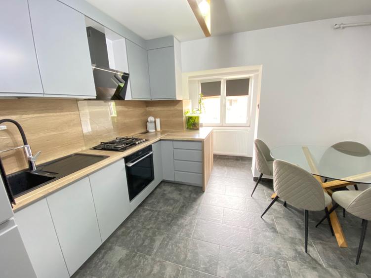 Apartament cu 2 camere decomandat în Exterior Vest