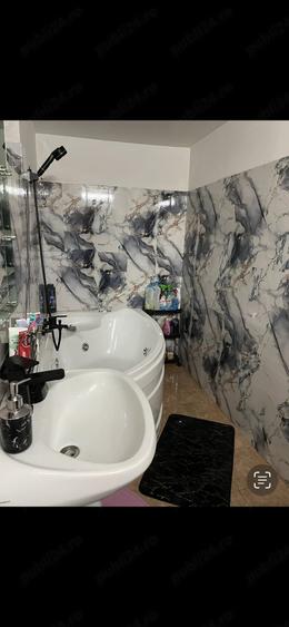 Casă cu 4 camere cu Teren 3960 Mp în Strejești