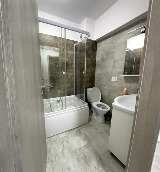Apartament cu 2 camere semidecomandat în Cug