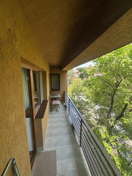 Apartament cu 2 camere decomandat în Titan