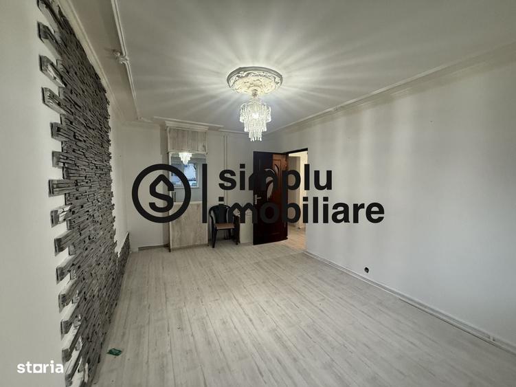 Apartament cu 4 camere decomandat în Valea Rosie
