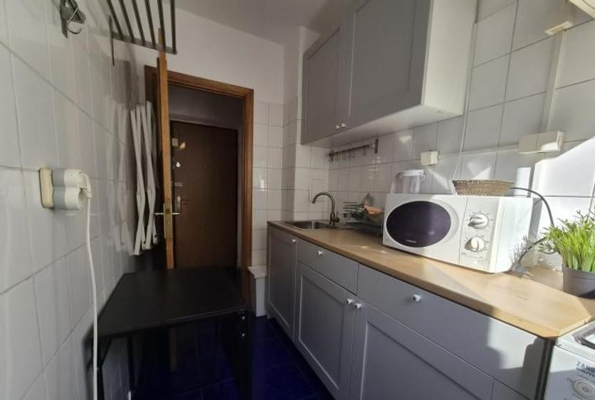 Apartament cu 2 camere semidecomandat, mobilat în Floreasca