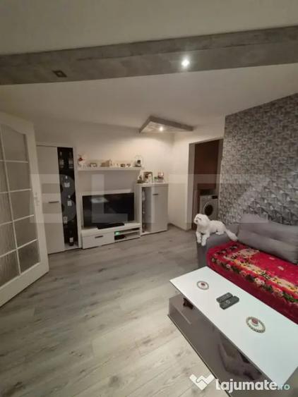 Apartament cu 3 camere semidecomandat în Central