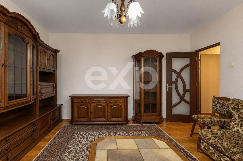 Apartament cu 3 camere decomandat în Buziaș